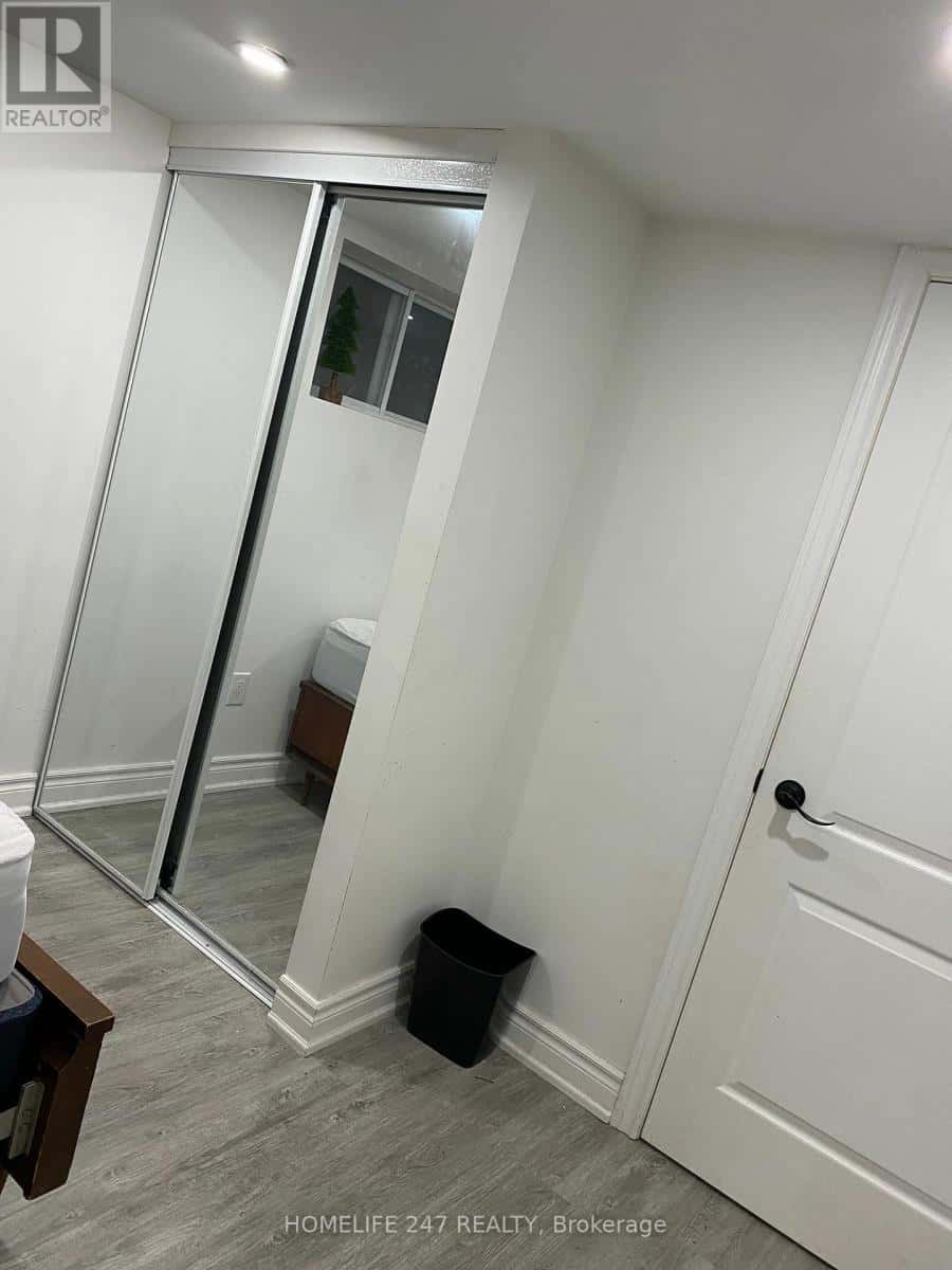 Toronto (Bendale) — Toronto (Bendale) - Photo 3 of 8