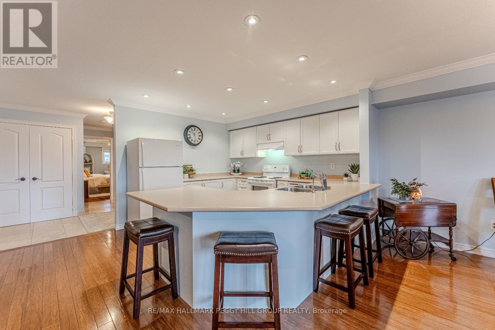 Wasaga Beach — Wasaga Beach - Main photo