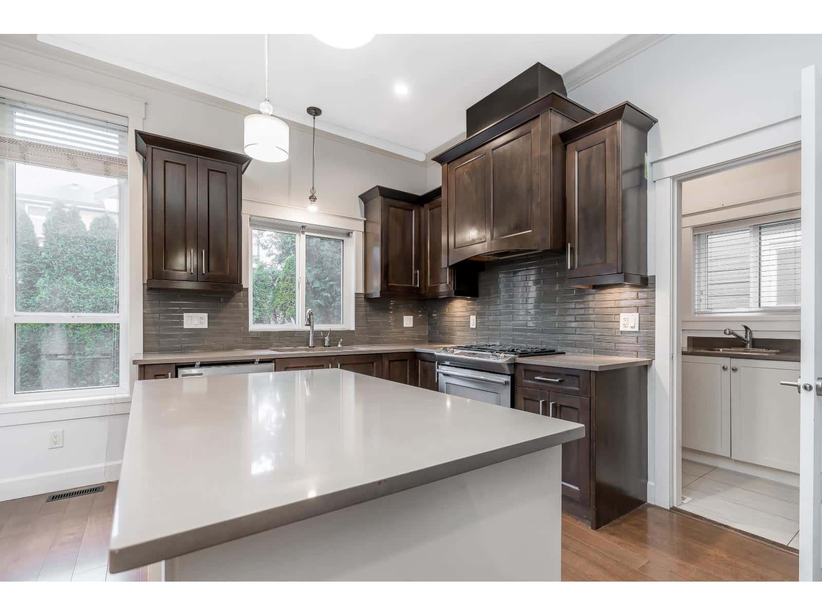 Surrey — Surrey - Photo 5 of 40