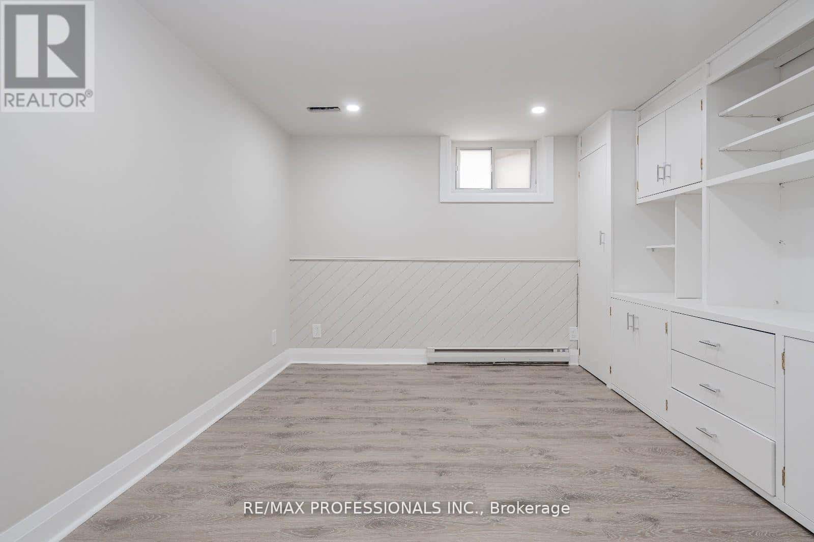 Toronto (Eringate-Centennial-West Deane) — Toronto (Eringate-Centennial-West Deane) - Photo 4 of 10