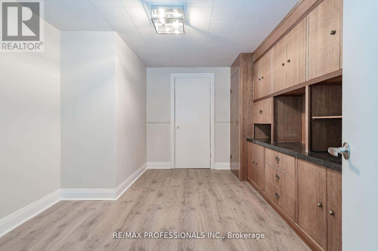 Toronto (Eringate-Centennial-West Deane) — Toronto (Eringate-Centennial-West Deane) - Photo 5 of 10