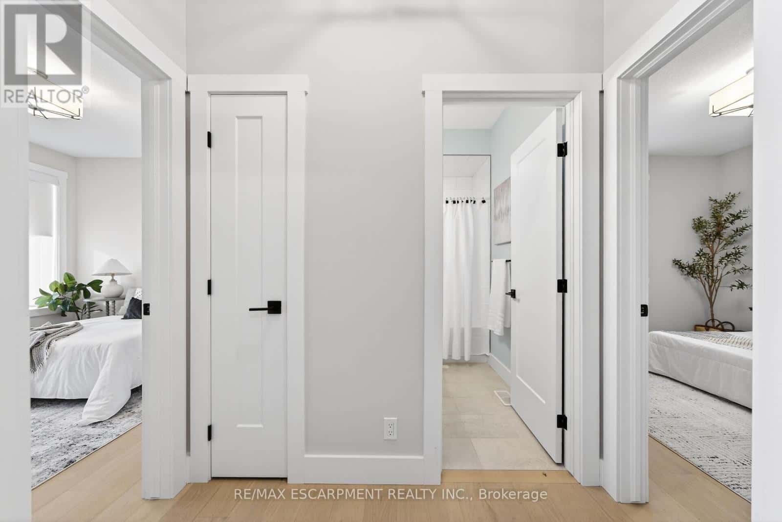 23 - 24 CRADDOCK BOULEVARD — Haldimand, Ontario - Photo 2 of 100