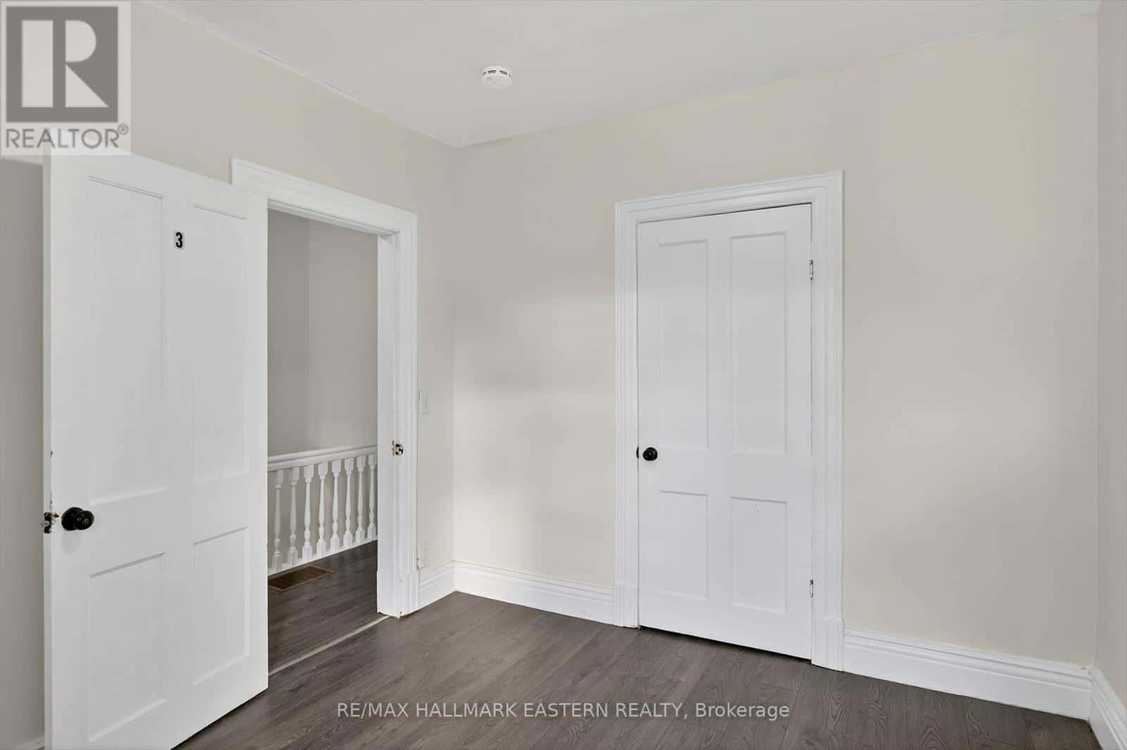 271 THOMAS STREET — Peterborough (Town Ward 3) - Photo 4 of 50