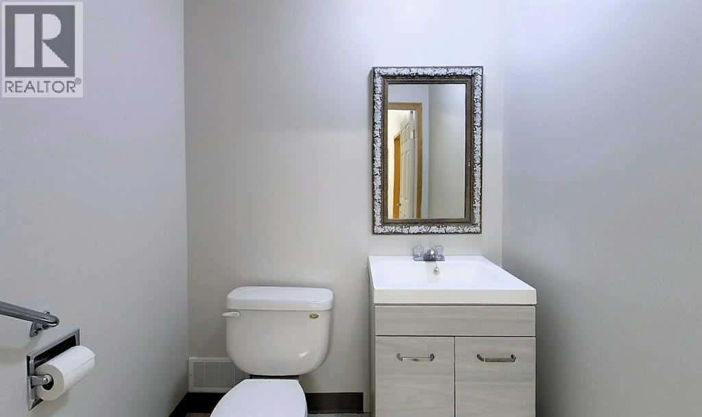 Edson — Edson - Photo 4 of 8