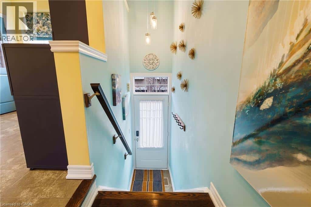 337 BEACH Boulevard Unit# 46 — Hamilton, Ontario - Photo 2 of 37