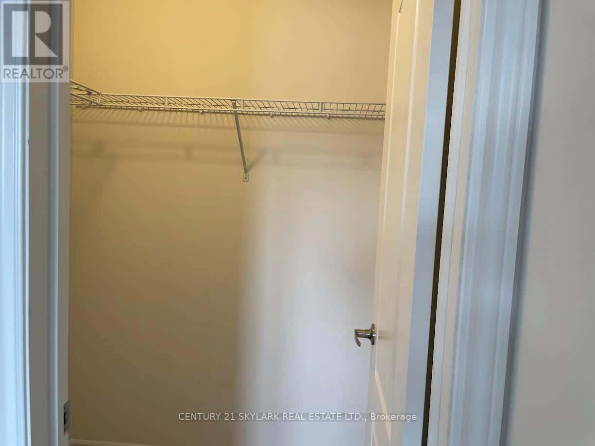 72 BAKER STREET — Thorold (Thorold Downtown) - Photo 4 of 11