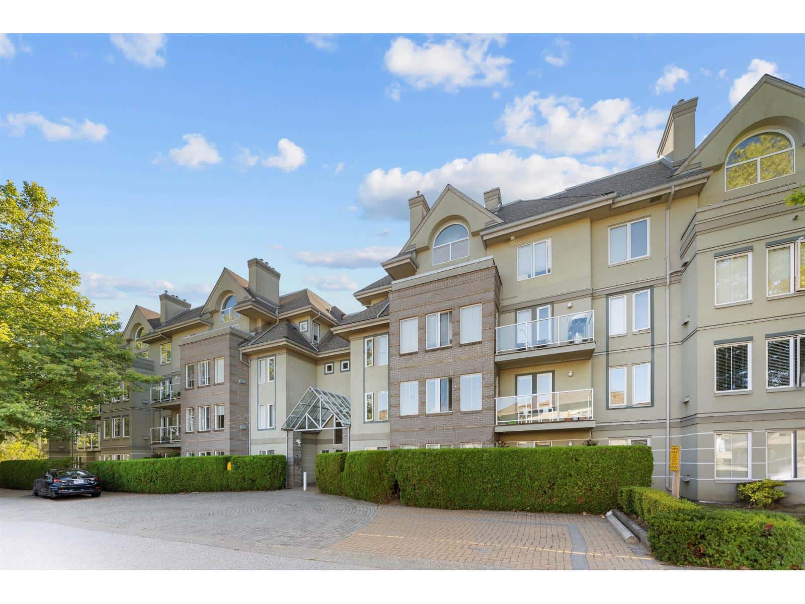 Surrey — Surrey - Photo 2 of 22