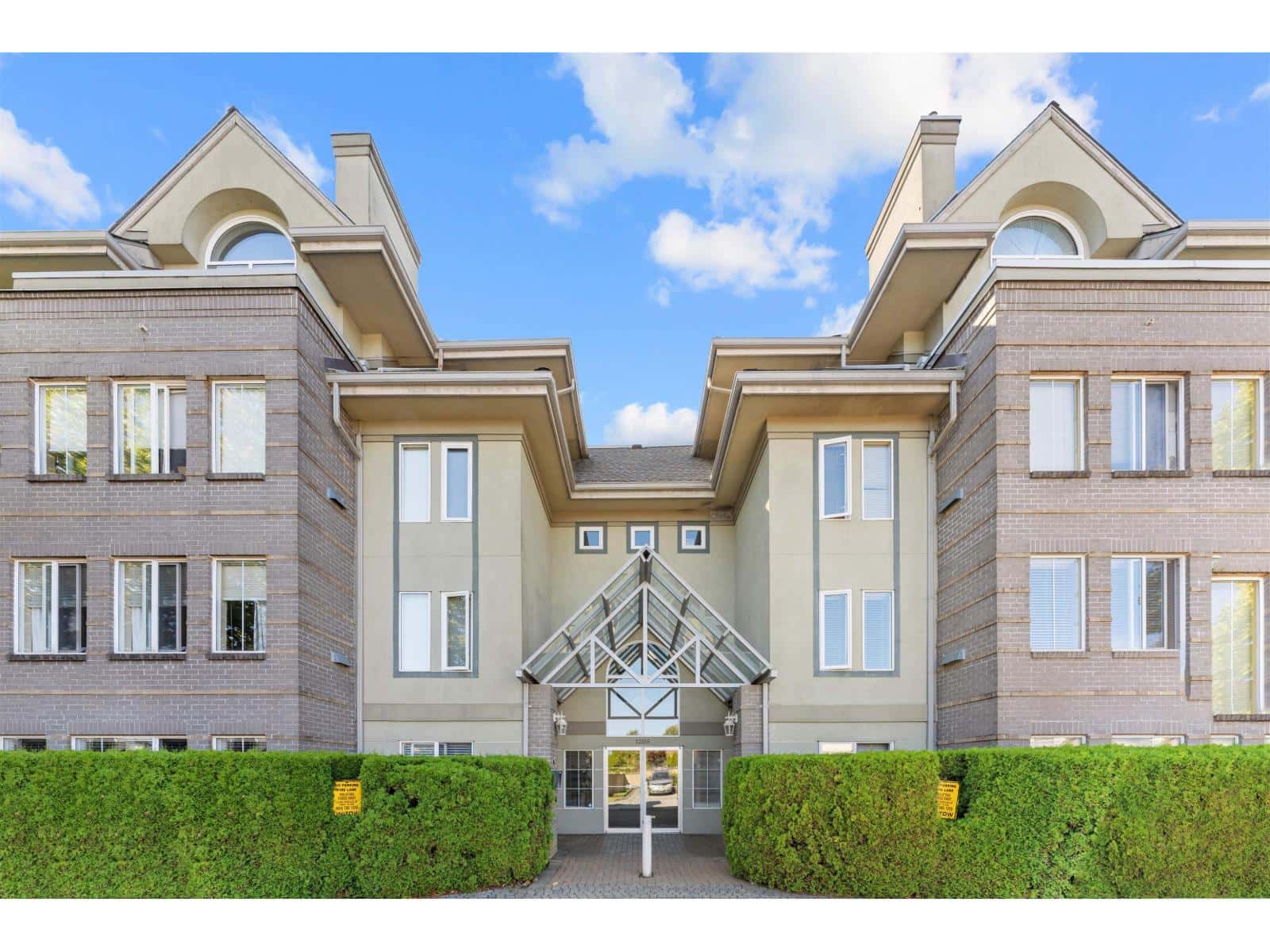 Surrey — Surrey - Photo 3 of 22