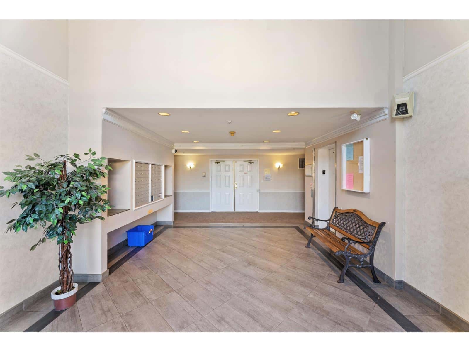 Surrey — Surrey - Photo 5 of 22