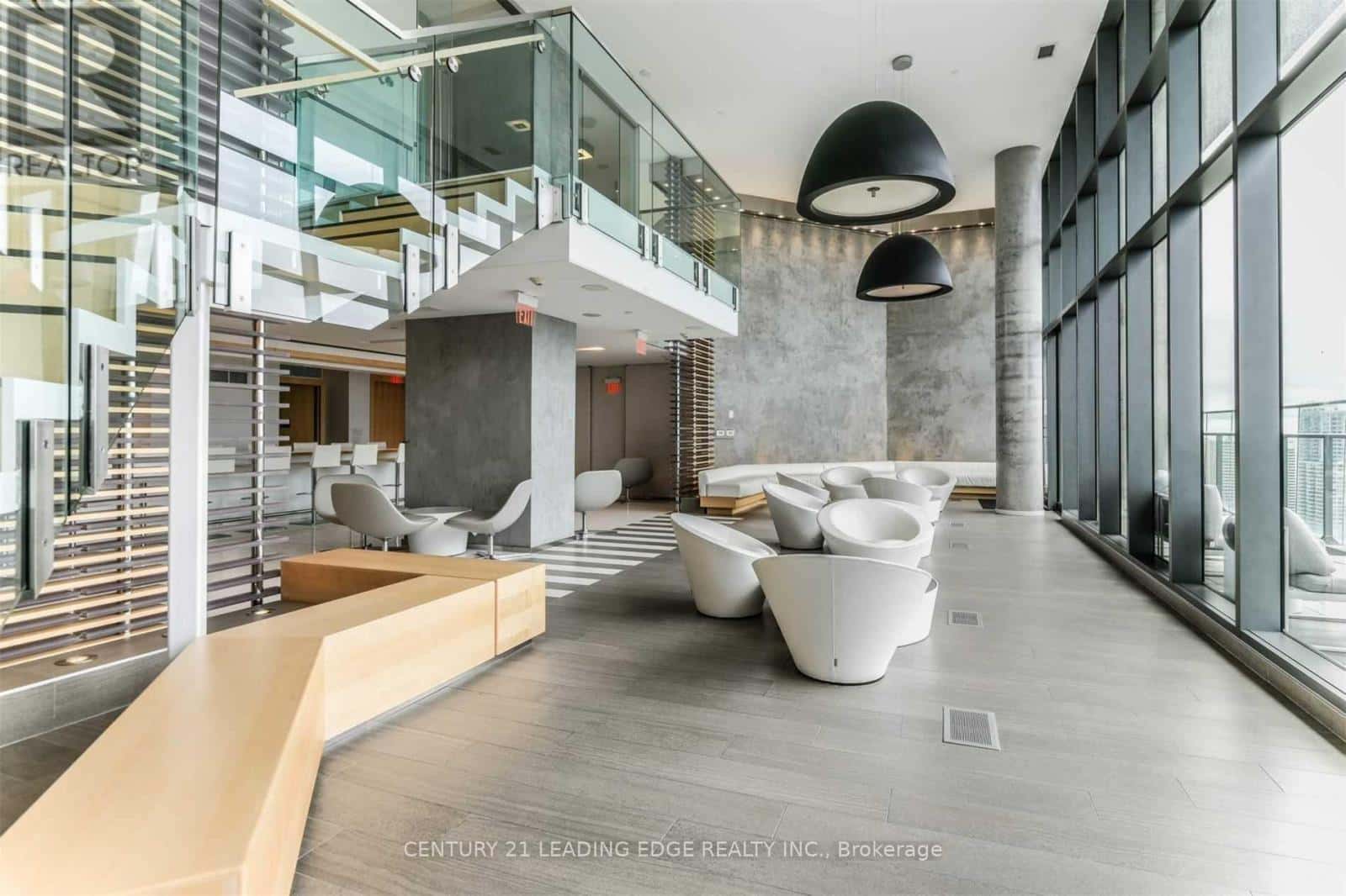 Toronto (Church-Yonge Corridor) — Toronto (Church-Yonge Corridor) - Photo 5 of 42