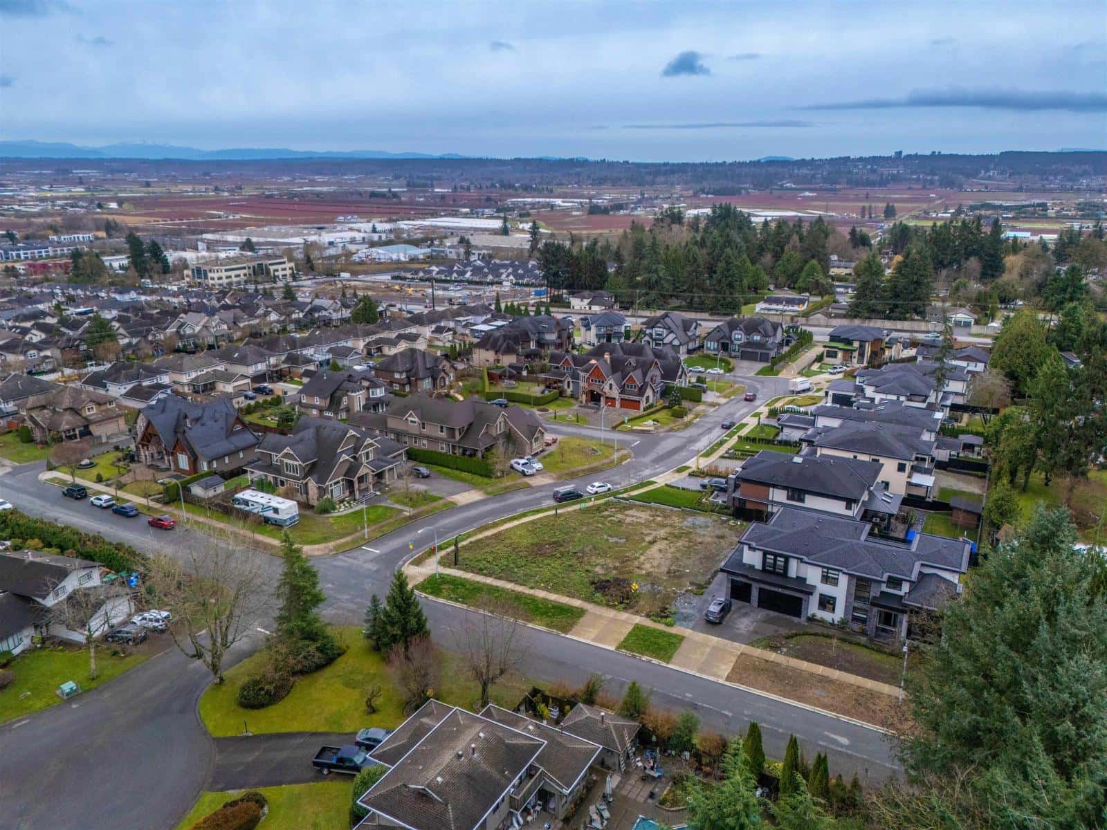 Surrey — Surrey - Photo 5 of 12