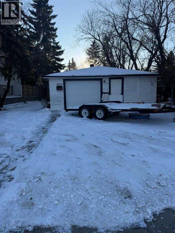 Calgary — Calgary - Photo 4 of 6