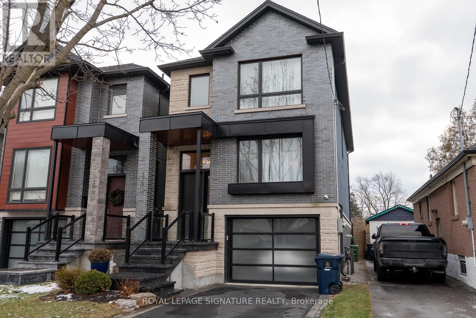 119B HILLSIDE AVENUE — Toronto (Mimico) - Main photo