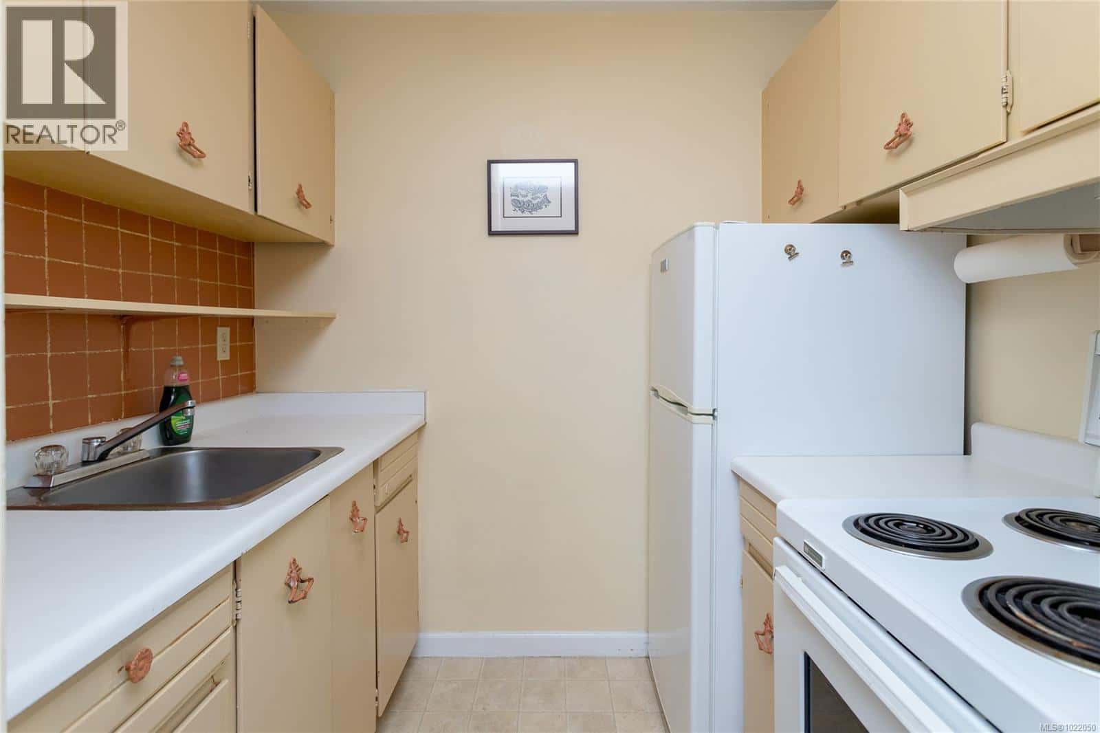 Victoria — Victoria - Photo 5 of 25