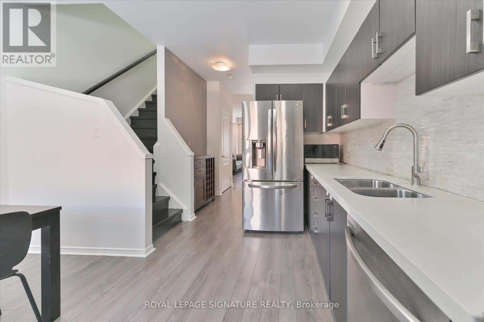 11 - 435 HENSAL CIRCLE — Mississauga (Cooksville) - Photo 4 of 21