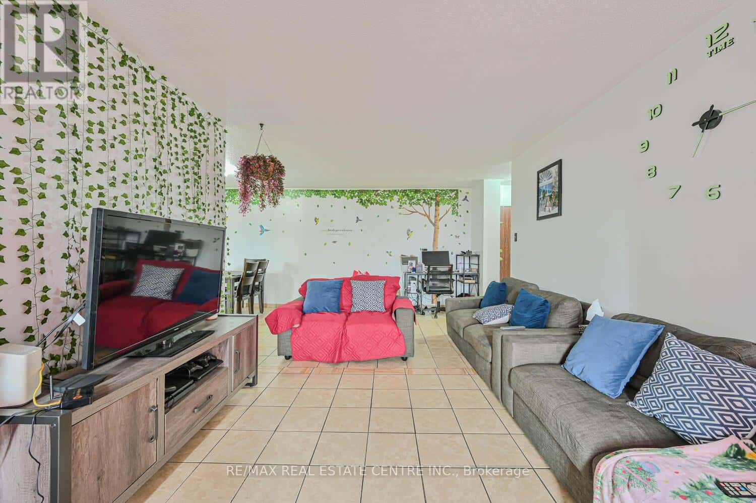 Brampton (Queen Street Corridor) — Brampton (Queen Street Corridor) - Photo 5 of 26