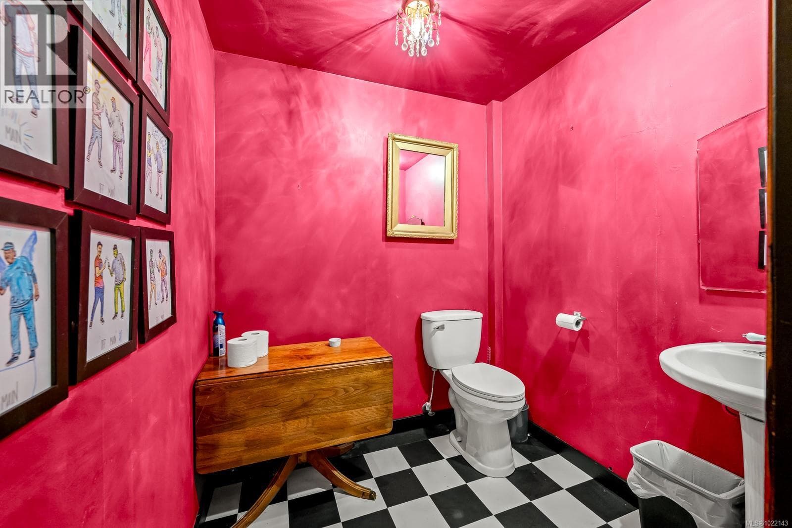 Courtenay — Courtenay - Main photo