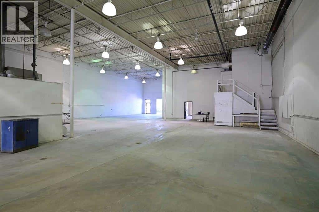 4-5, 7419 50 Avenue — Red Deer - Photo 5 of 15