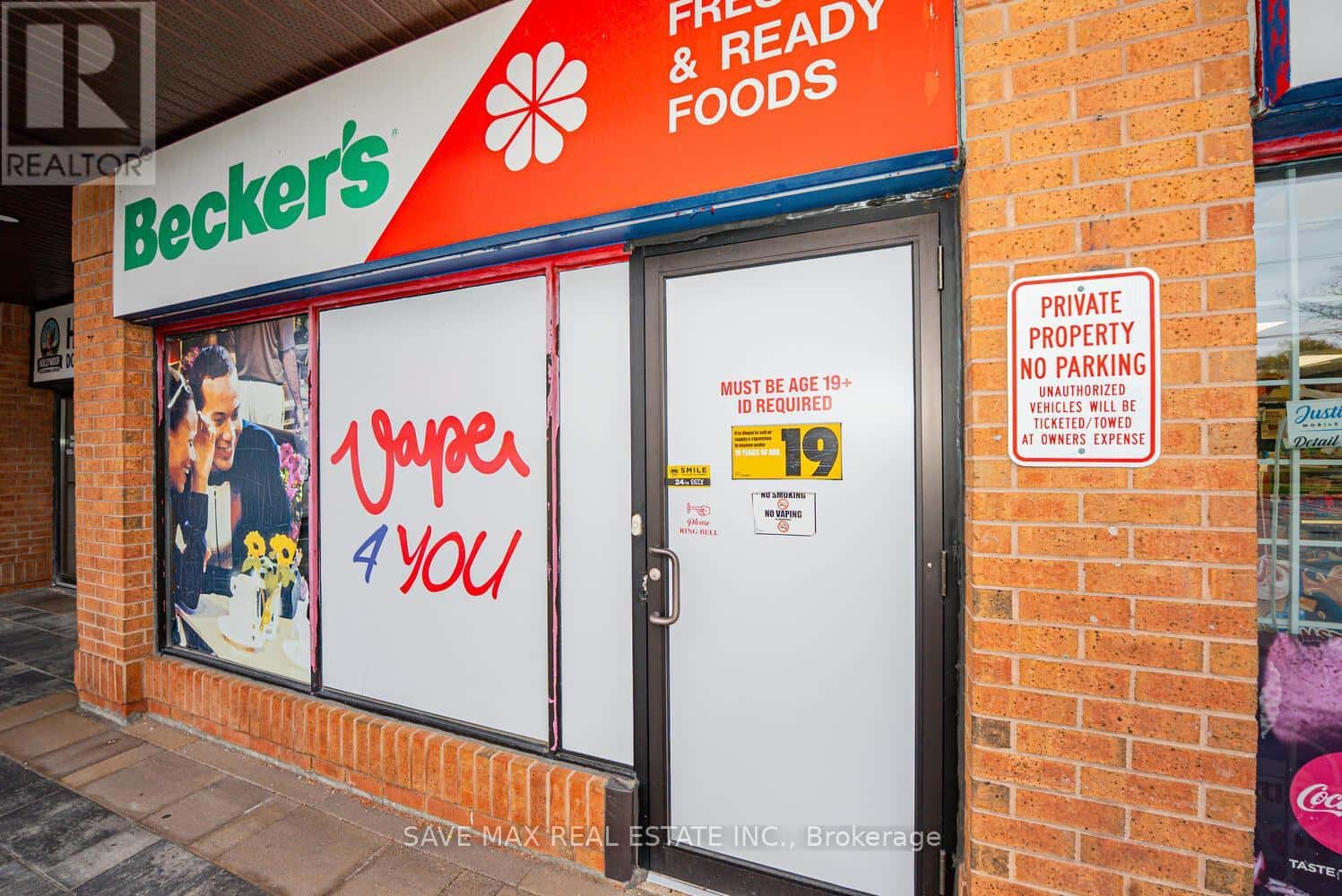 Vaughan (Maple) — Vaughan (Maple) - Photo 5 of 36