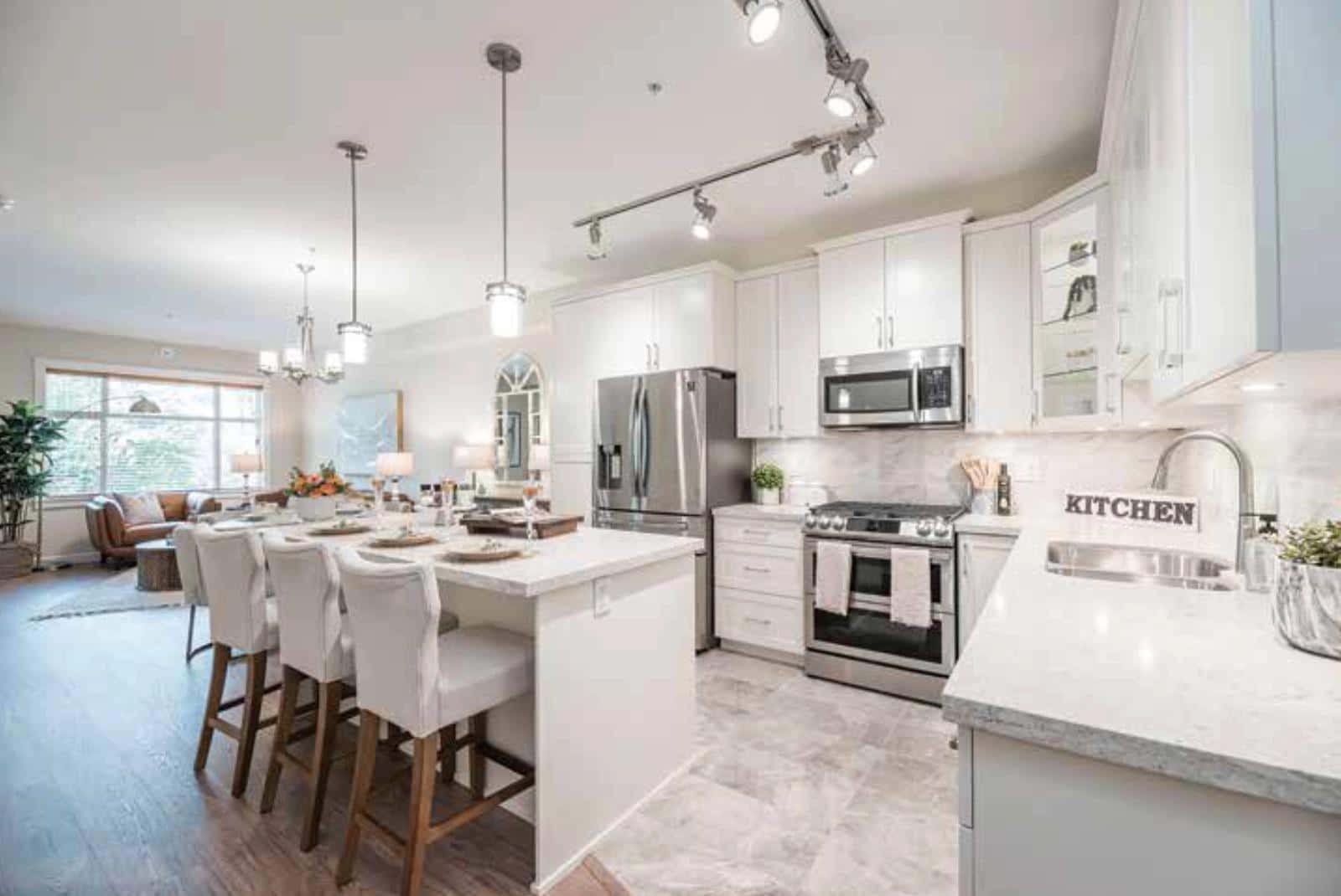 Surrey — Surrey - Photo 2 of 8