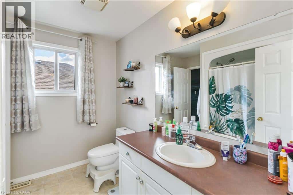 St. Thomas — St. Thomas - Photo 2 of 22