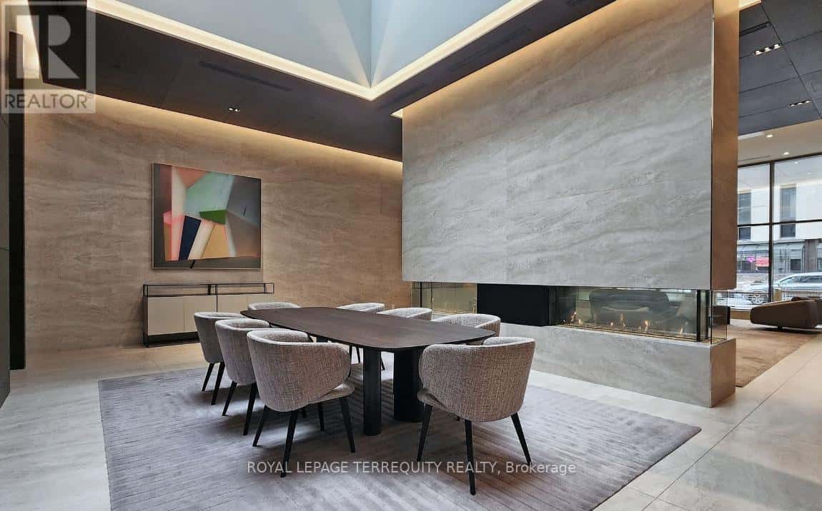 Toronto (Mount Pleasant West) — Toronto (Mount Pleasant West) - Photo 2 of 10