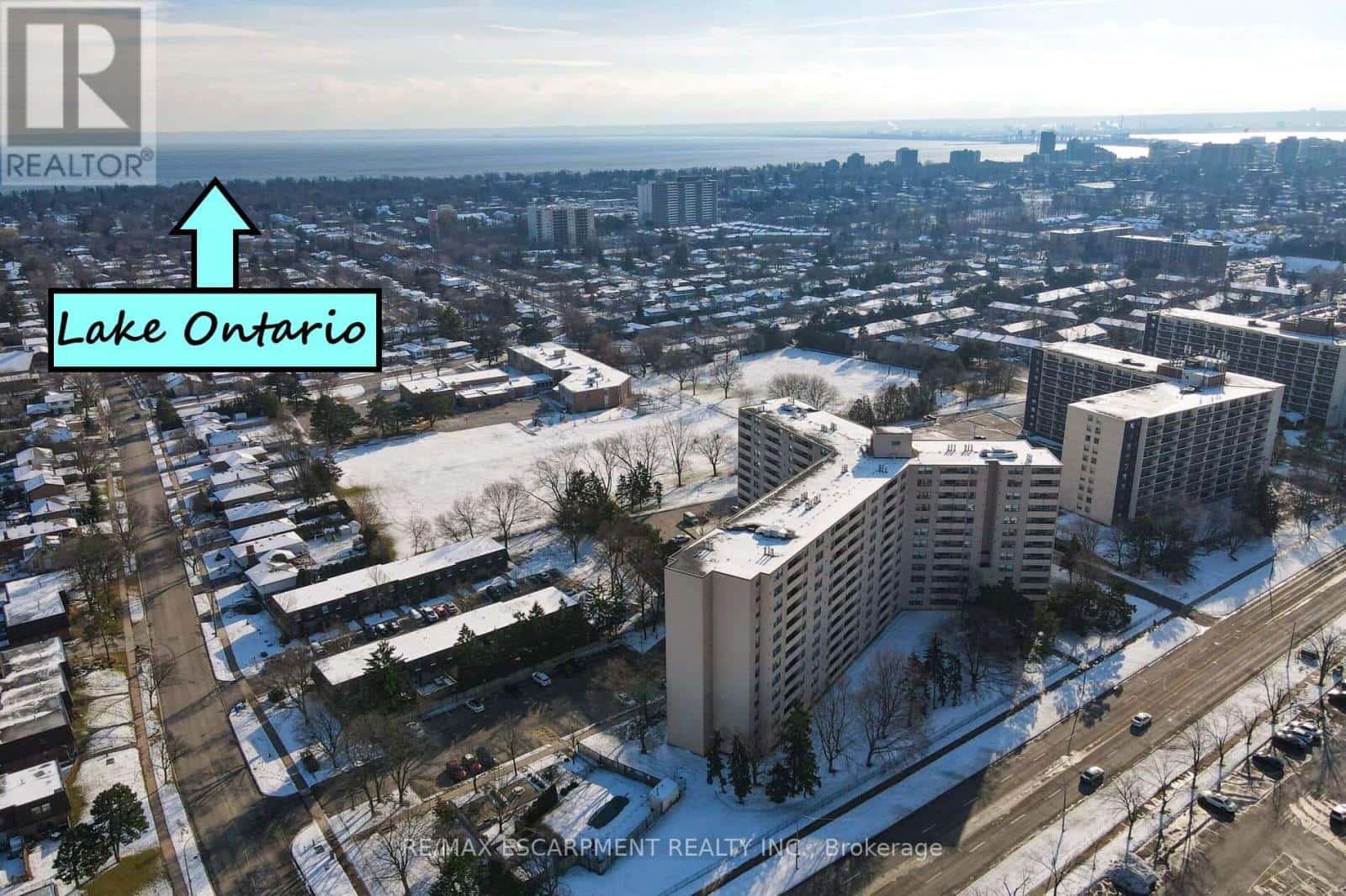 Burlington (Roseland) — Burlington (Roseland) - Photo 3 of 18