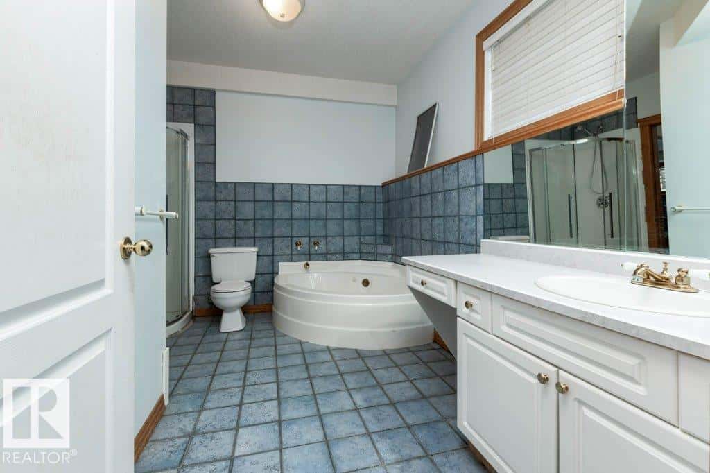 Leduc — Leduc - Photo 3 of 44