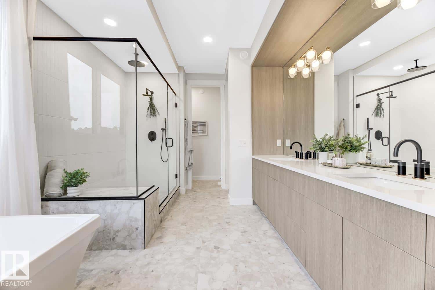 St. Albert — St. Albert - Photo 3 of 11