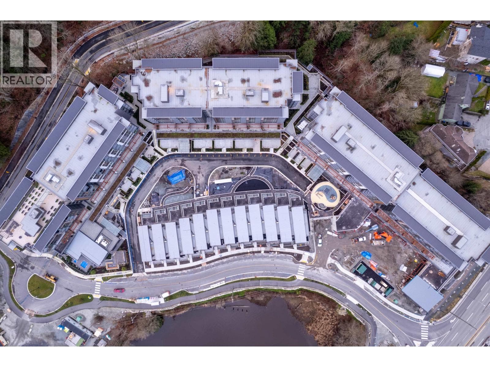 609 1504 SCOTT CRESCENT — Squamish - Main photo