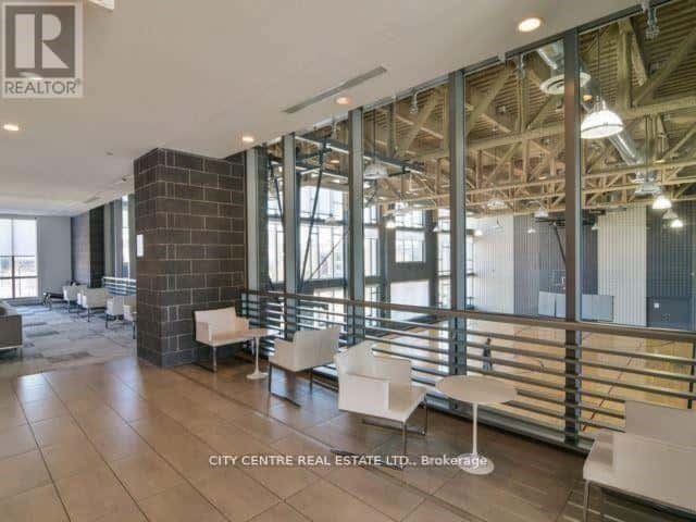 Mississauga (City Centre) — Mississauga (City Centre) - Photo 4 of 17