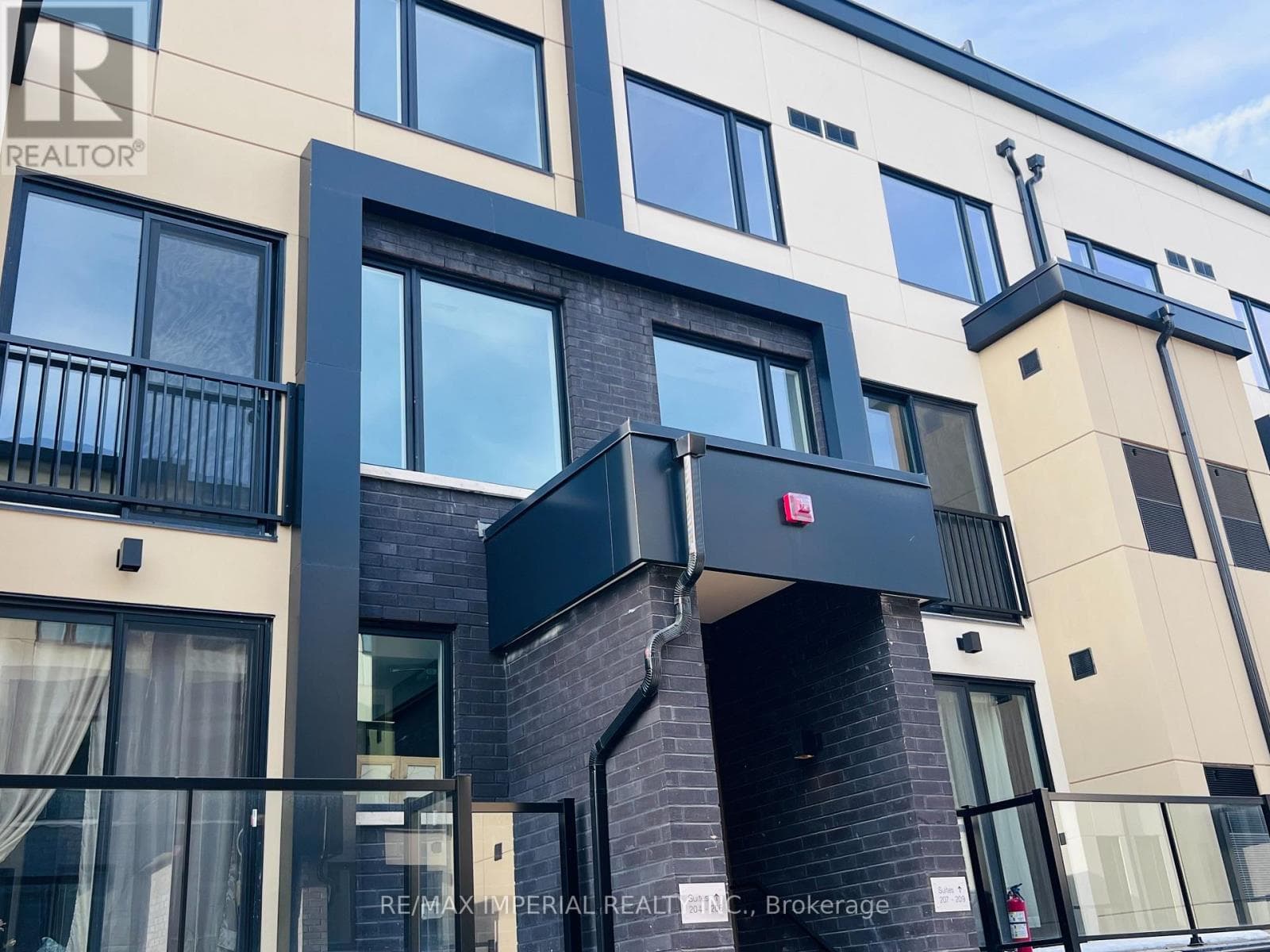 Toronto (Victoria Village) — Toronto (Victoria Village) - Main photo