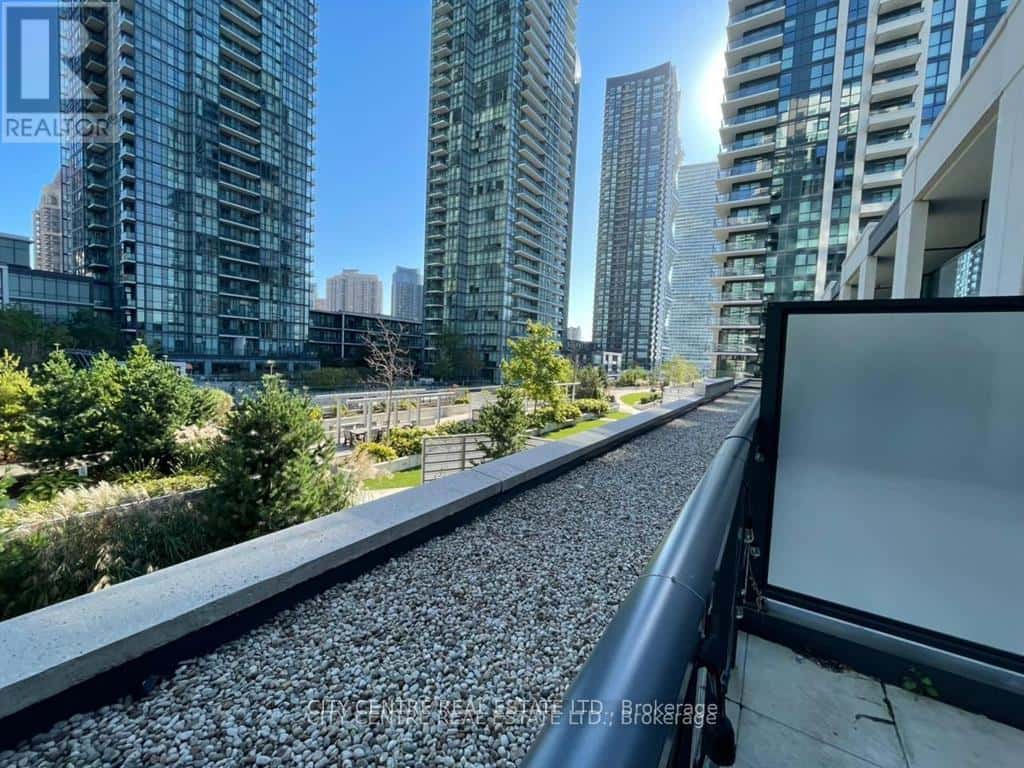 Mississauga (City Centre) — Mississauga (City Centre) - Photo 2 of 31