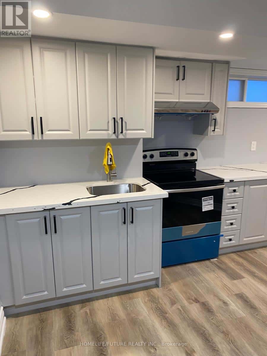 Toronto (Tam O'Shanter-Sullivan) — Toronto (Tam O'Shanter-Sullivan) - Photo 3 of 13