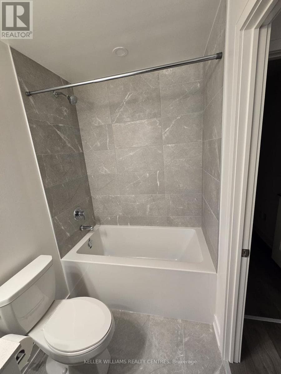 Newmarket (Huron Heights-Leslie Valley) — Newmarket (Huron Heights-Leslie Valley) - Main photo