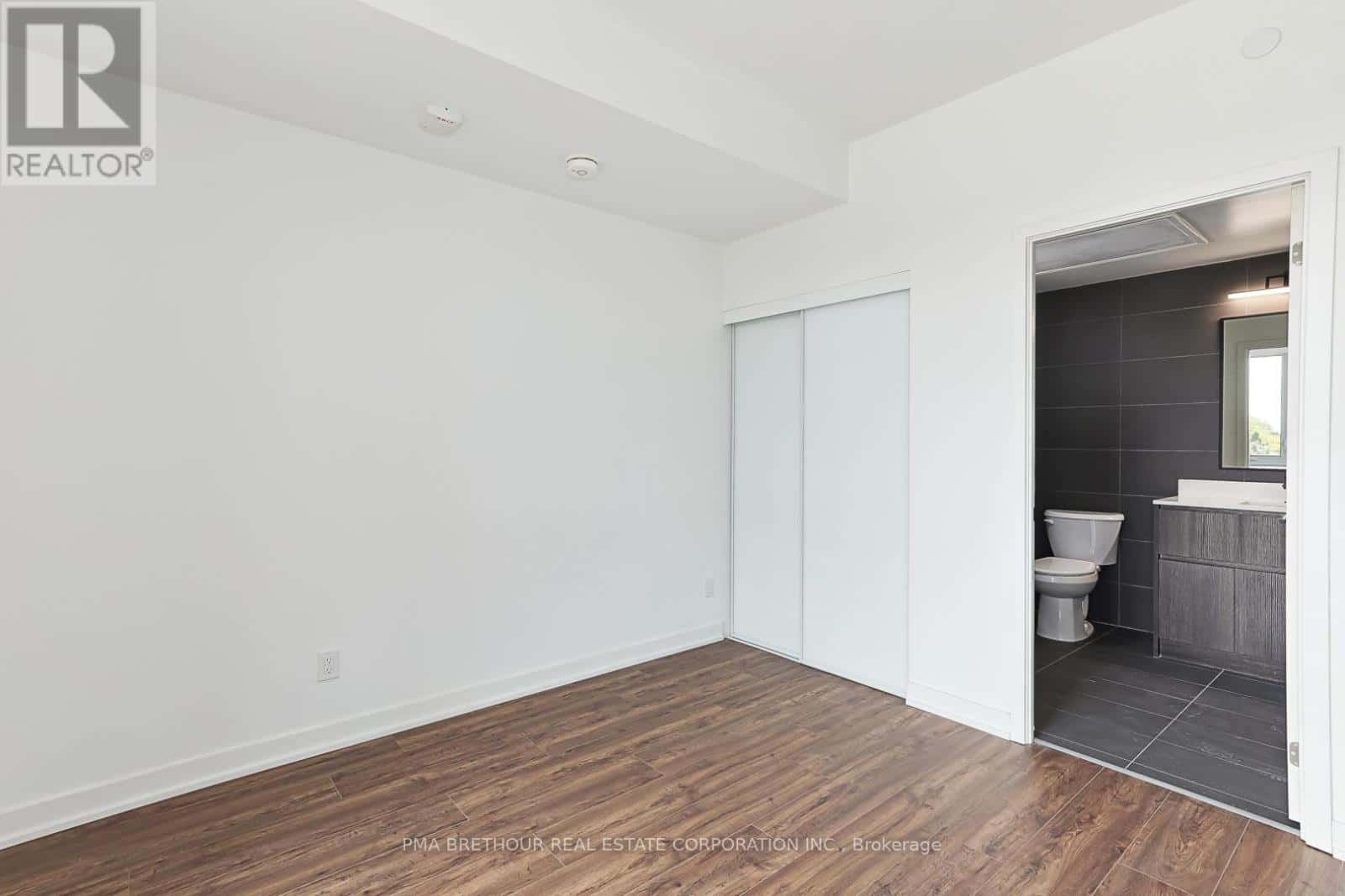 Collingwood — Collingwood - Photo 5 of 23