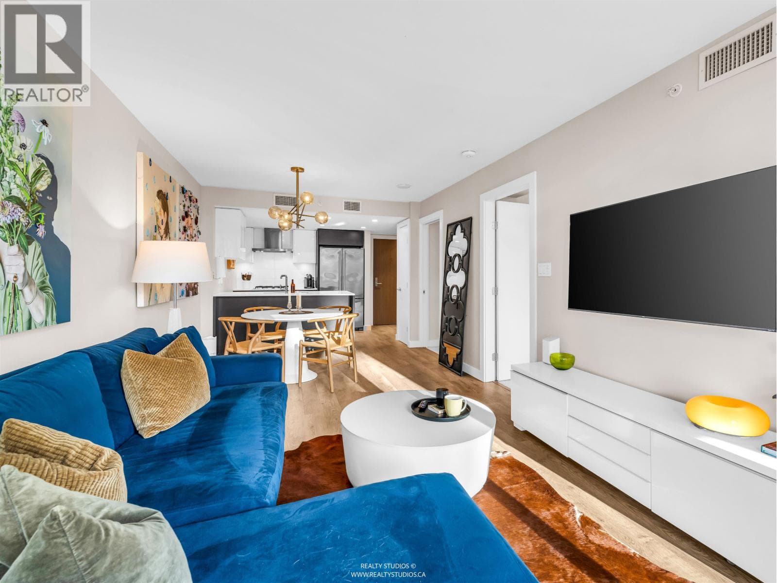 Vancouver — Vancouver - Main photo