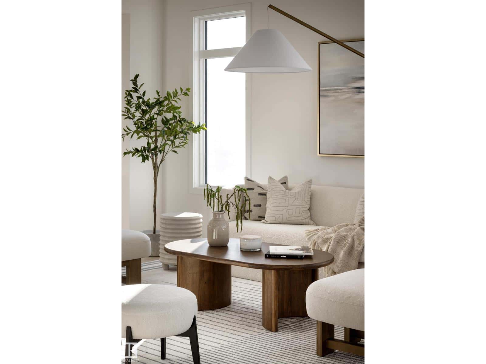 Edmonton — Edmonton - Photo 2 of 18