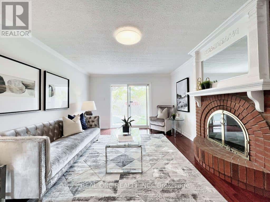 Markham (Unionville) — Markham (Unionville) - Photo 5 of 30