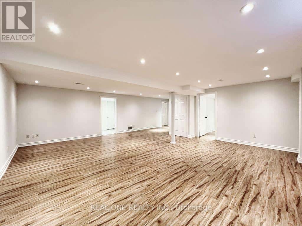 Markham (Unionville) — Markham (Unionville) - Photo 3 of 30