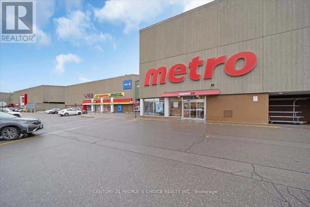 Toronto (L'Amoreaux) — Toronto (L'Amoreaux) - Photo 5 of 36