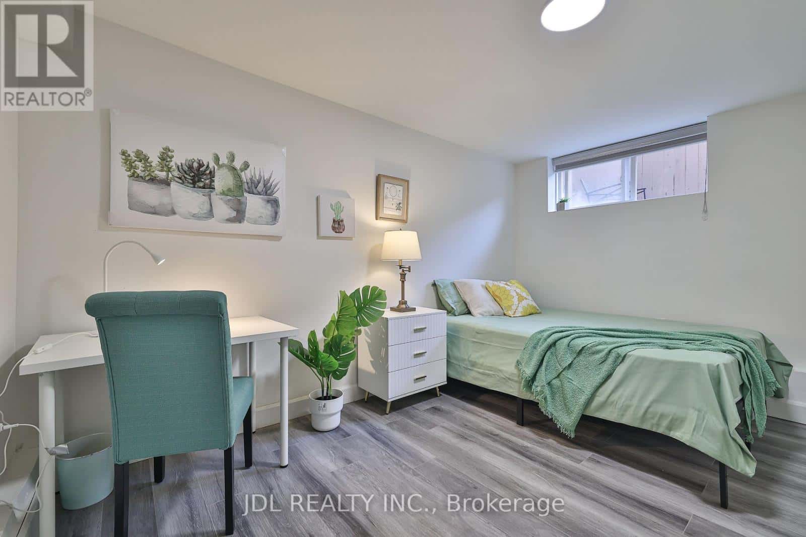 1 - 5 SORAUREN AVENUE — Toronto (Roncesvalles) - Photo 3 of 40