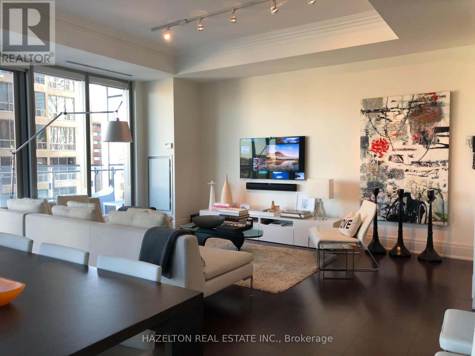 Toronto (Annex) — Toronto (Annex) - Photo 3 of 31