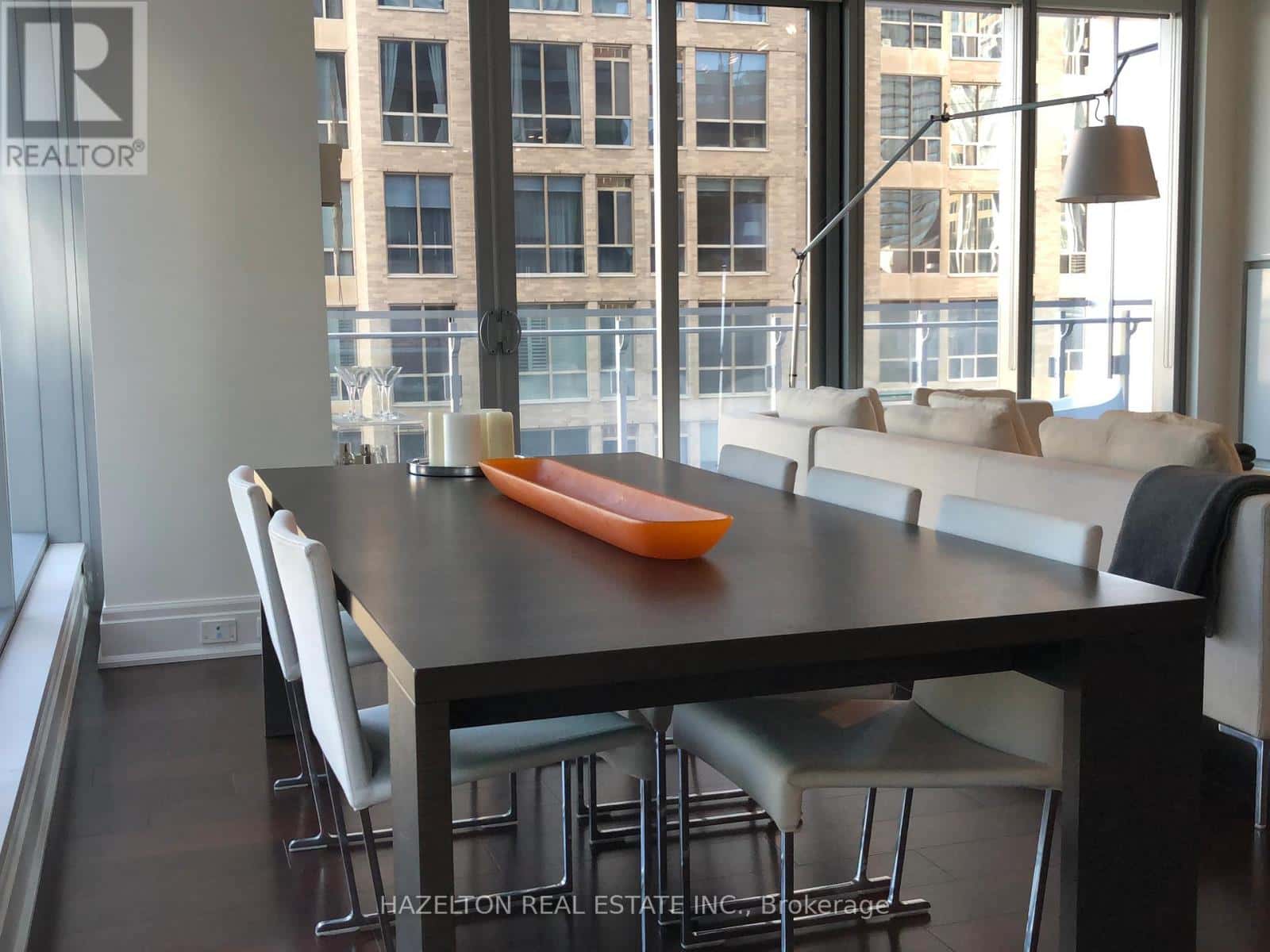 Toronto (Annex) — Toronto (Annex) - Photo 5 of 31