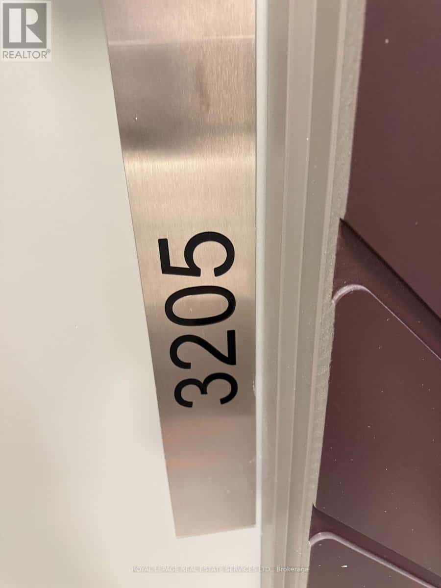 Mississauga (Hurontario) — Mississauga (Hurontario) - Photo 2 of 16