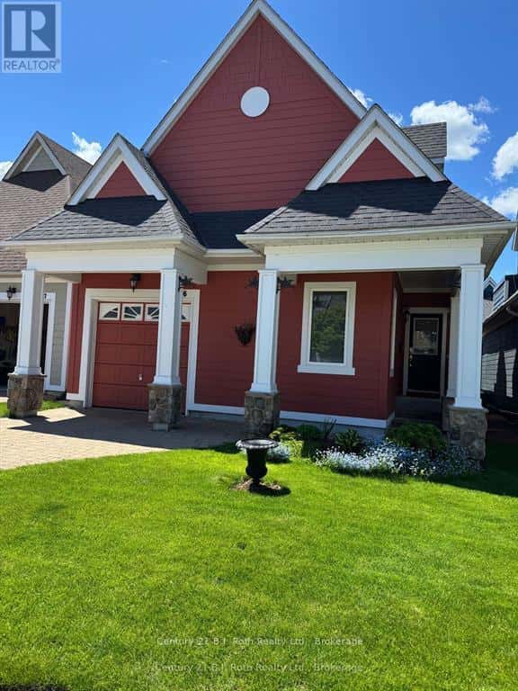 Orillia — Orillia - Photo 2 of 36