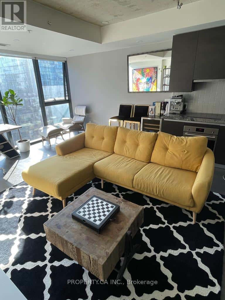 1010 - 629 KING STREET W — Toronto (Waterfront Communities) - Photo 3 of 9