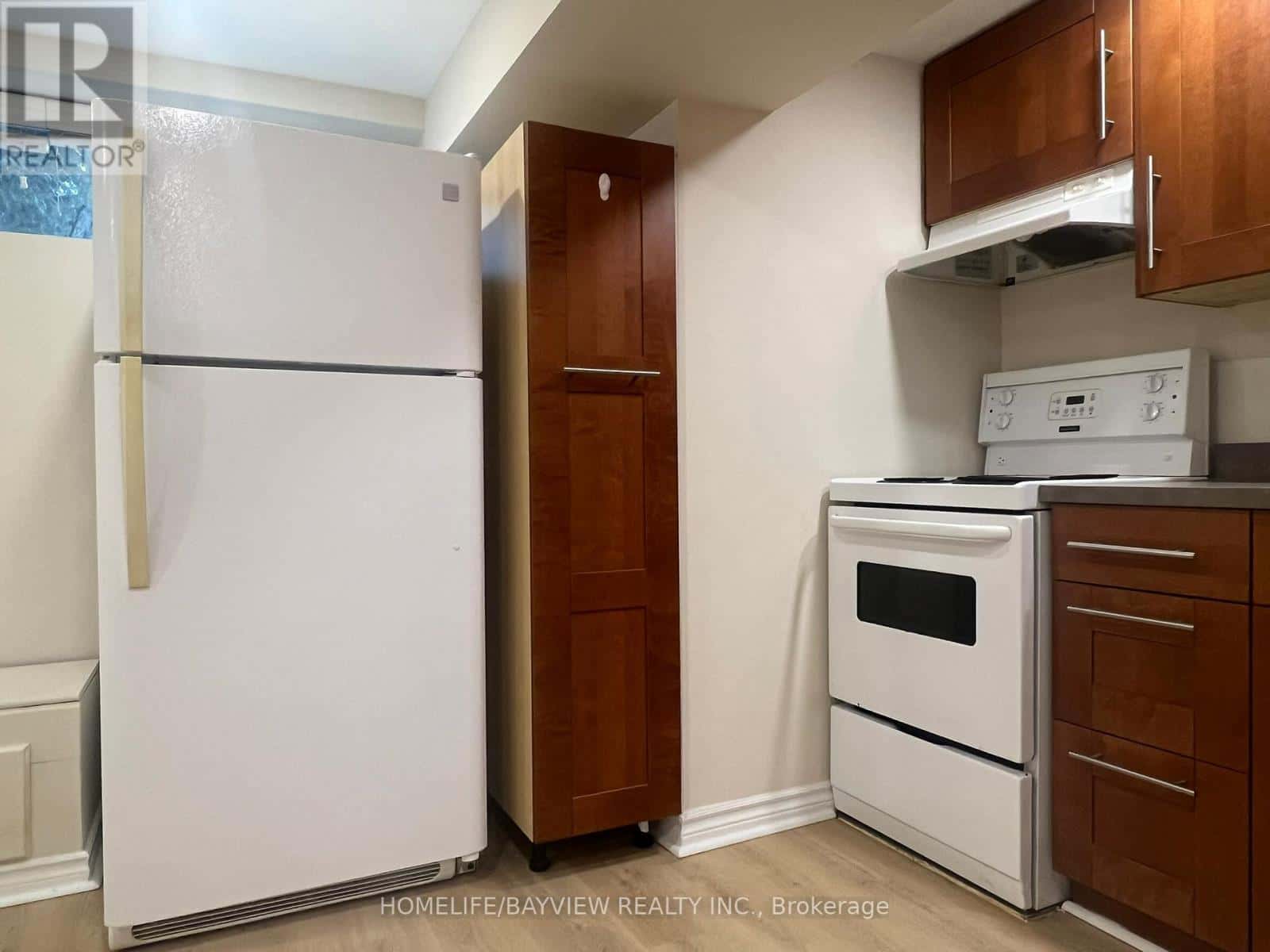 Newmarket (Bristol-London) — Newmarket (Bristol-London) - Photo 5 of 16