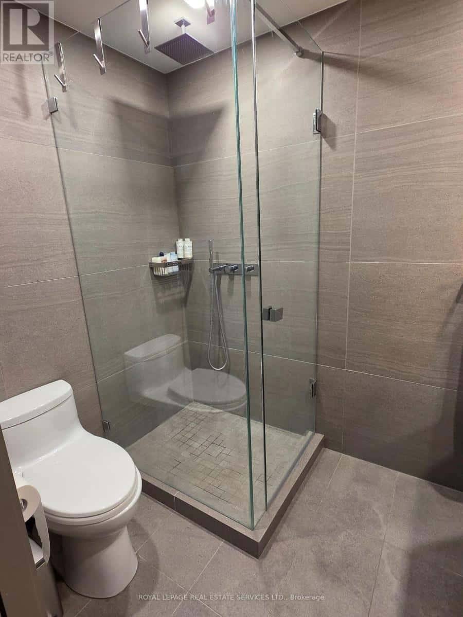 Toronto (Mimico) — Toronto (Mimico) - Photo 5 of 24