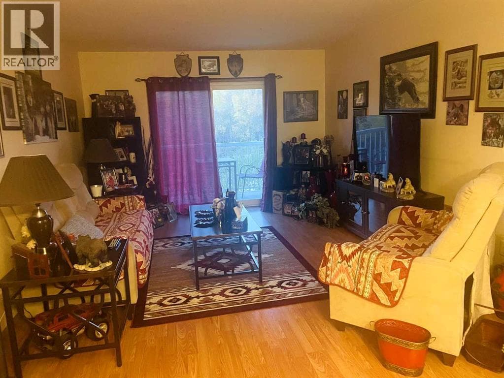 303, 9805 99 Street — Lac La Biche, Alberta - Main photo